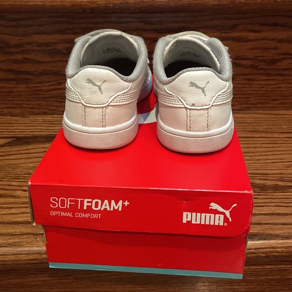 Hard to Find White Smash Velcro Puma Sneakers -Size 12.5C. Unisex. - Picture 3 of 7